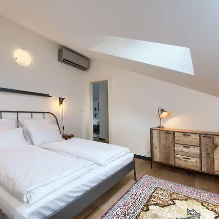 アパート Kolkovna 5 Penthouse プラハ